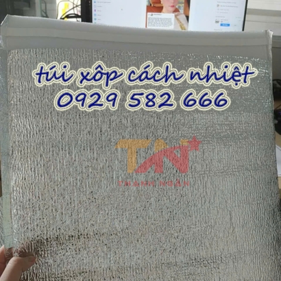 Ưu điểm của túi xốp cách nhiệt tráng bạc 40cm x 40cm