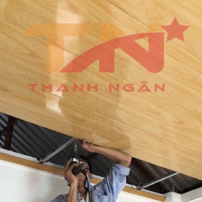 Tấm Vách Ngăn Panel Eps Mầu Vân Gỗ Giá Rẻ